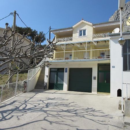 Apartments Niksa Kastelan Omiš Esterno foto