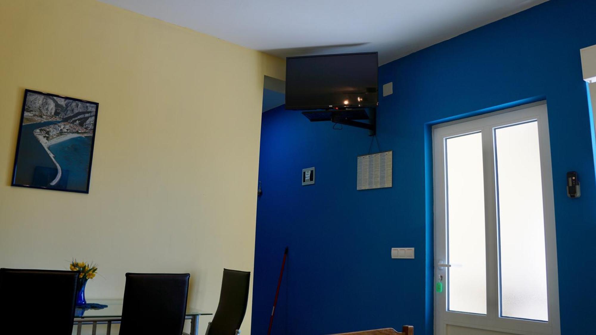 Apartments Niksa Kastelan Omiš Esterno foto